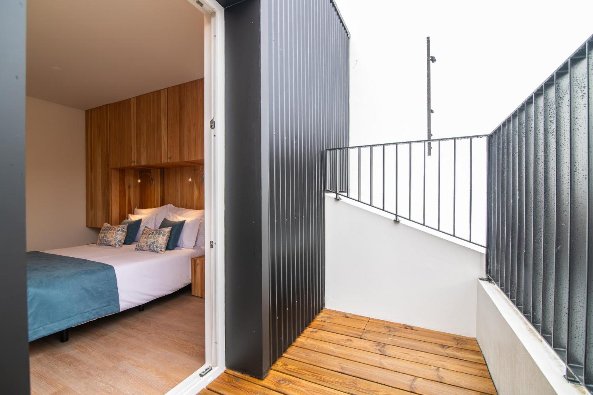 Azoriani City Hostel Ponta Delgada Bagian luar foto